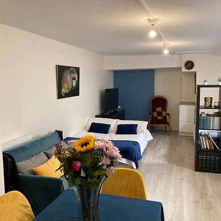Une Chambre Chez Nous, A 12 Minutes De Paris Μαλακόφ Εξωτερικό φωτογραφία