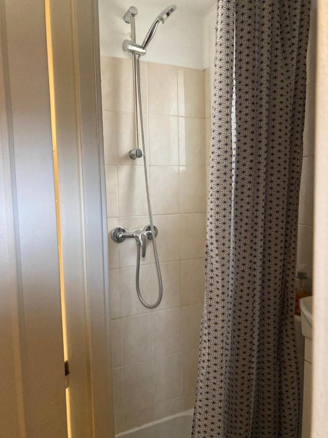 Une Chambre Chez Nous, A 12 Minutes De Paris Μαλακόφ Εξωτερικό φωτογραφία